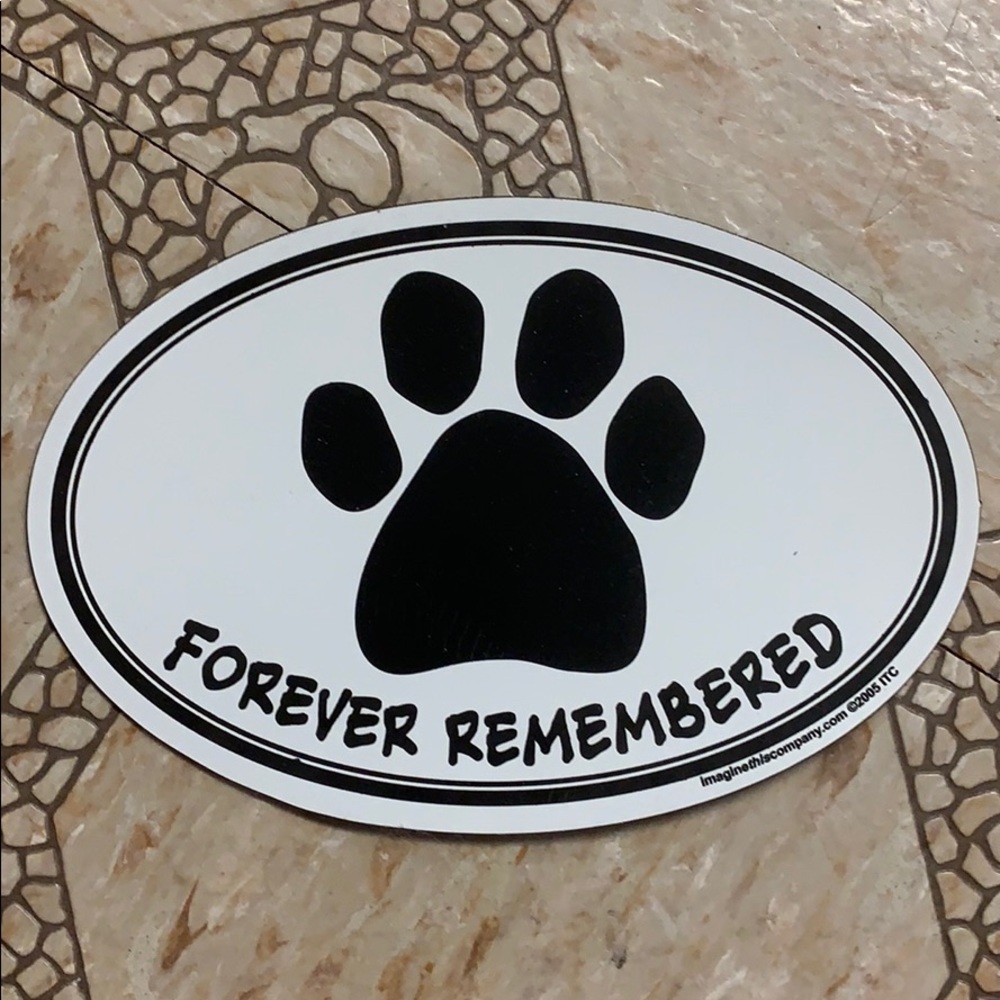 ‘Forever Remembered’ car magnet - Picture 1 of 1
